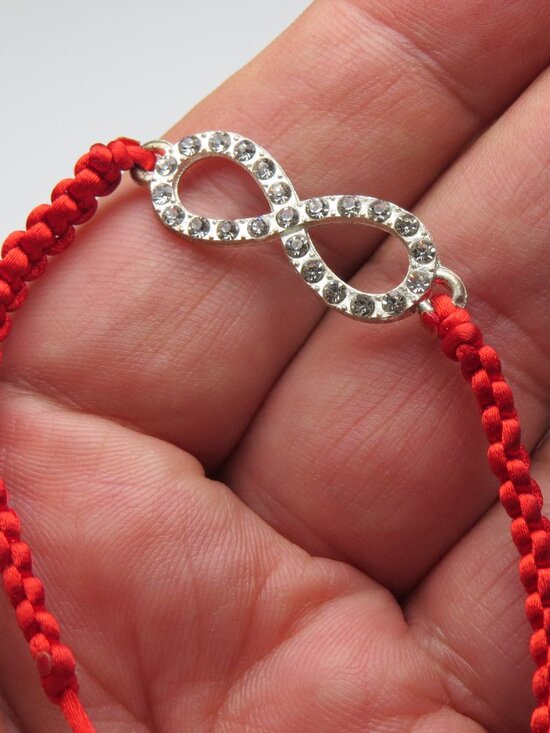 Infiniti Red string cz Bracelet - Picture 1 of 2